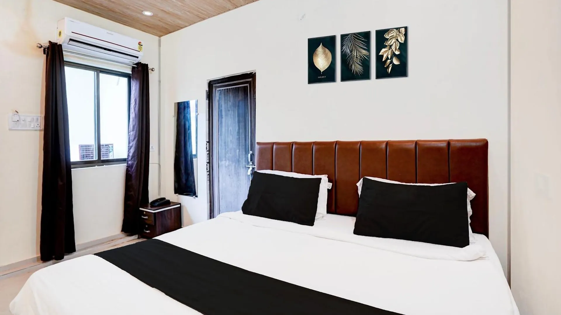 Super Hotel O Back Packers Stay Варанаси